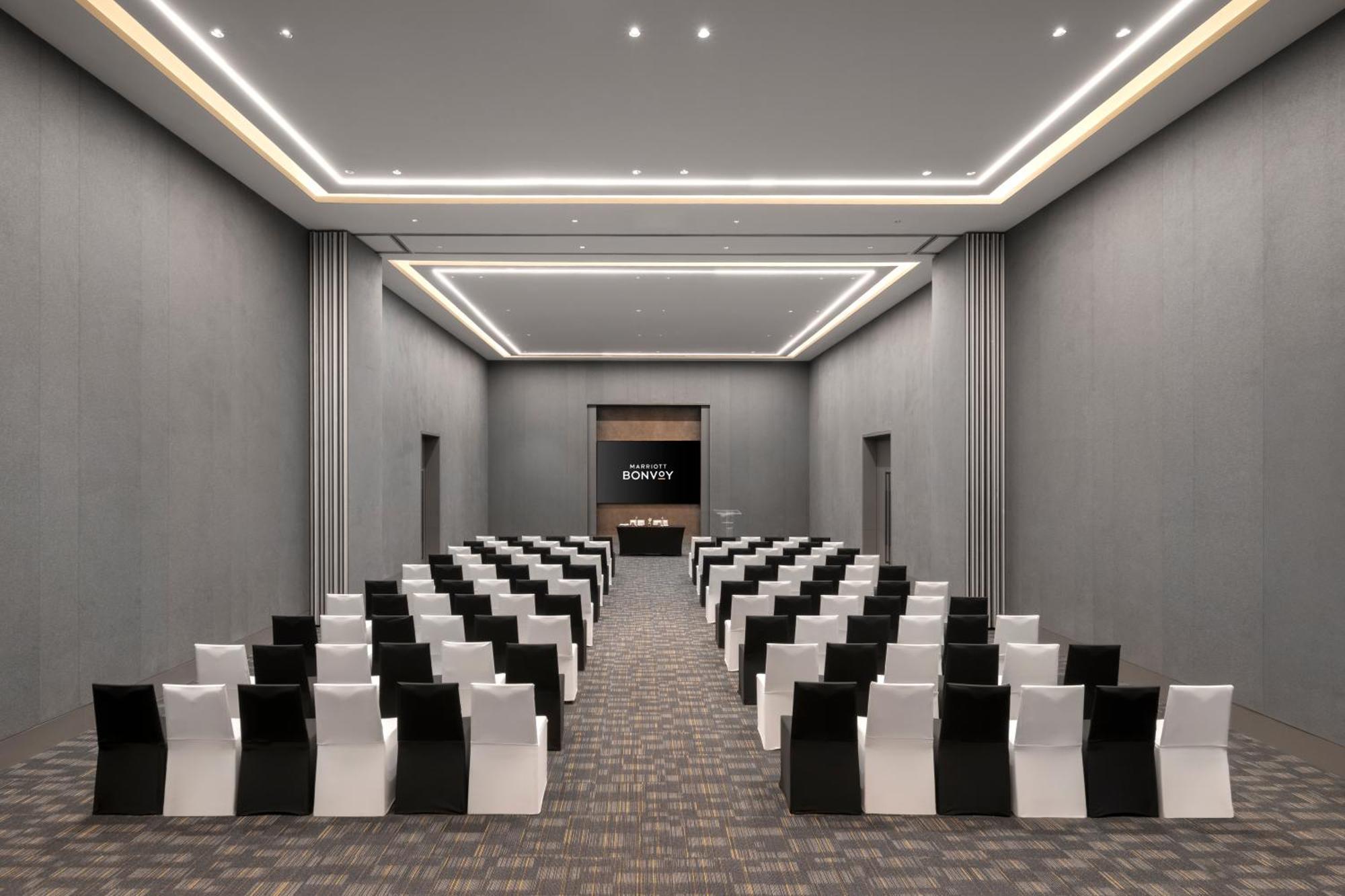 Moxy Bengaluru Airport Prestige Tech Cloud Hotel Devanahalli Luaran gambar